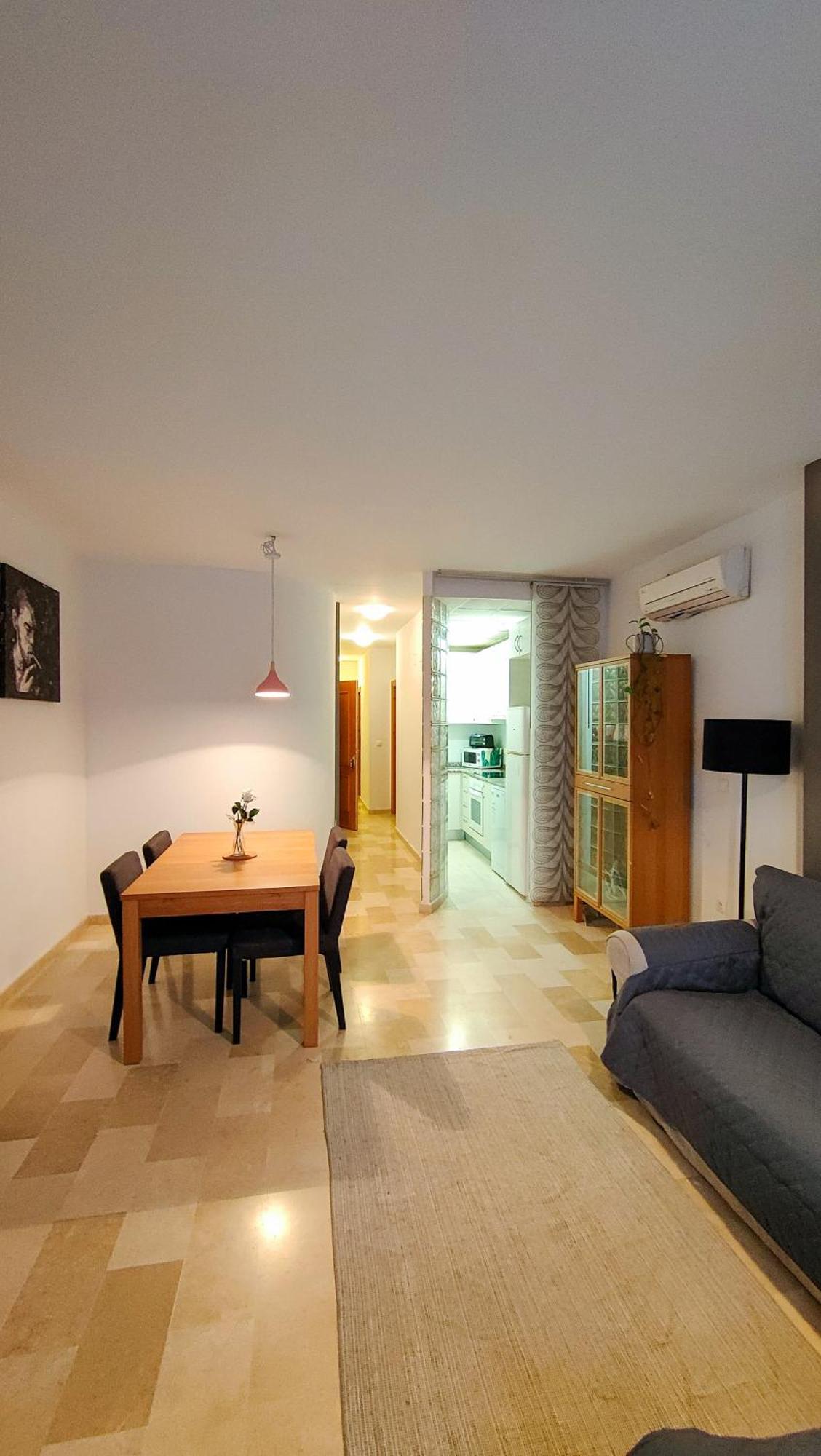 Palm Square - One Minute From The Sea! Apartment อาลิกันเต ภายนอก รูปภาพ